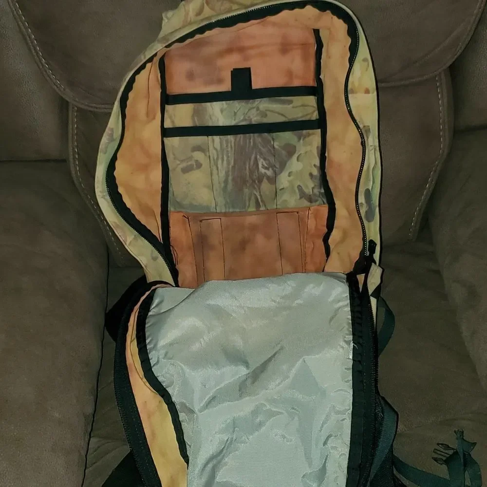 Vintage Bridger Mountain Internal Frame Backpack Daypack Camo Hiking Hunting